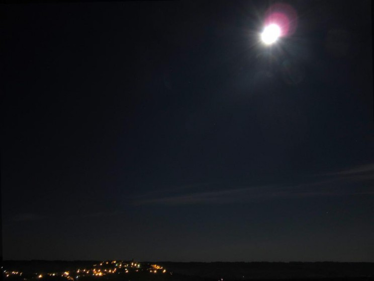 Pleine lune au dessus de Cordes sur Ciel