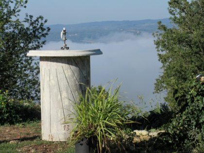 Cadran solaire cylindrique de La Couronne, à Cordes sur Ciel